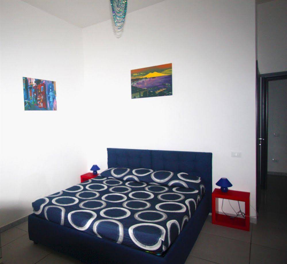 Megaride Santa Lucia