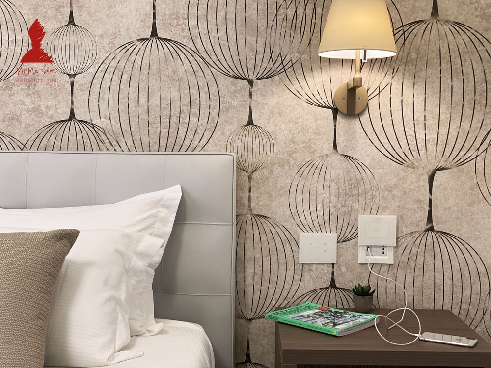 Moma Suites