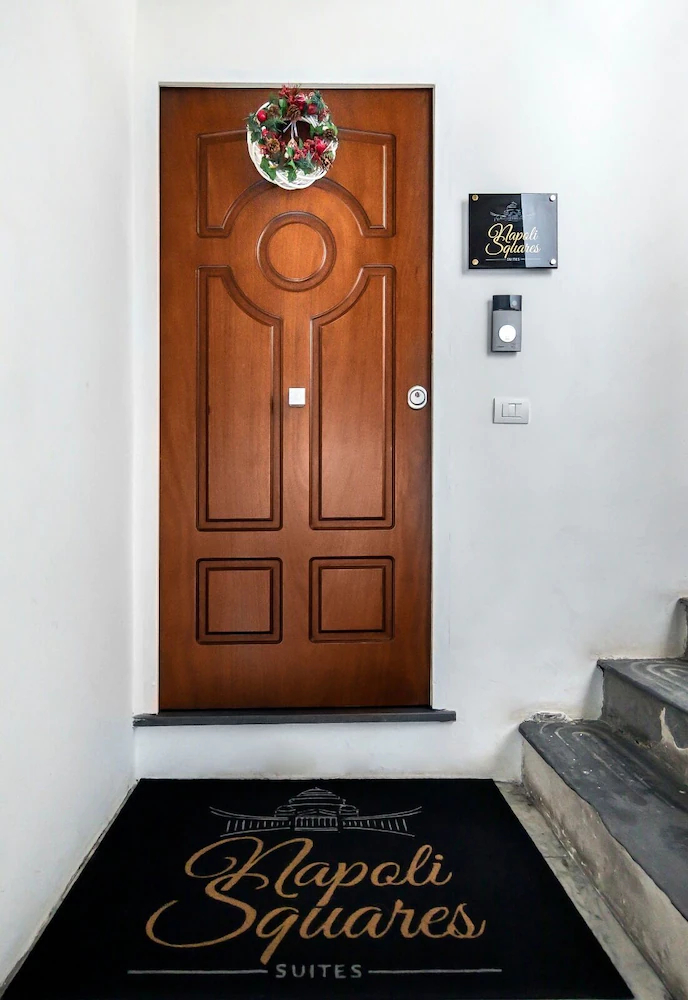 Napoli Squares Suites