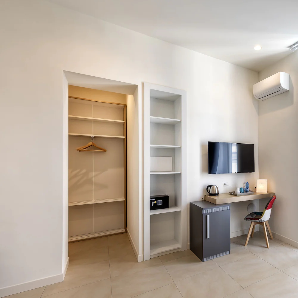 Napoli Squares Suites