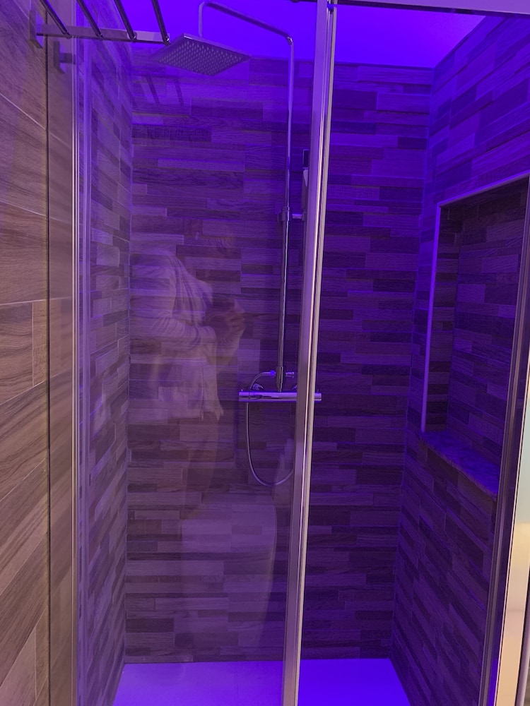 Napoli Squares Suites