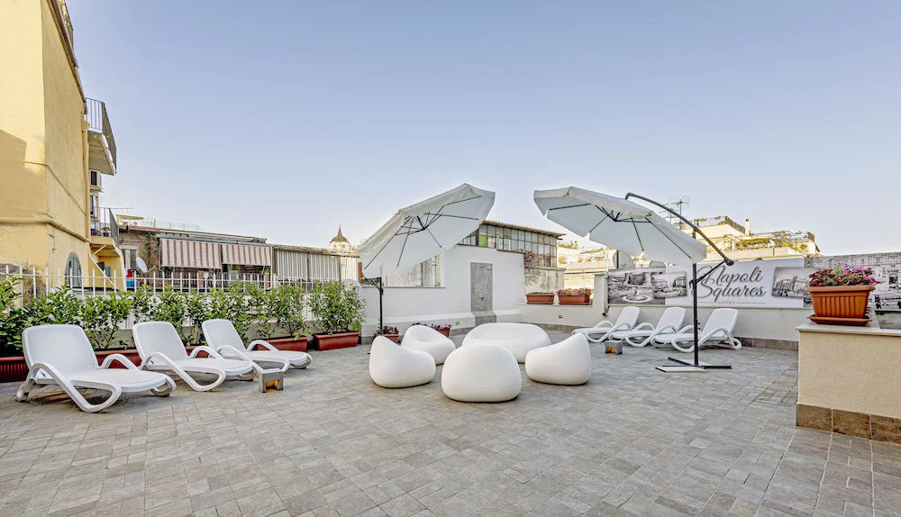 Napoli Squares Suites