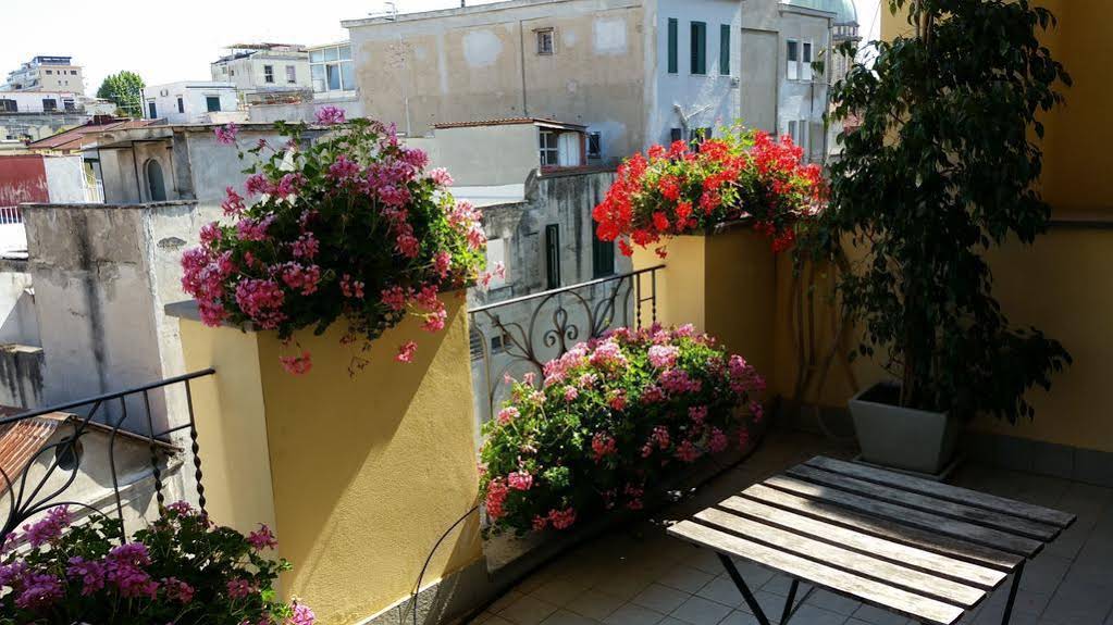 Nardones 48 Apartments