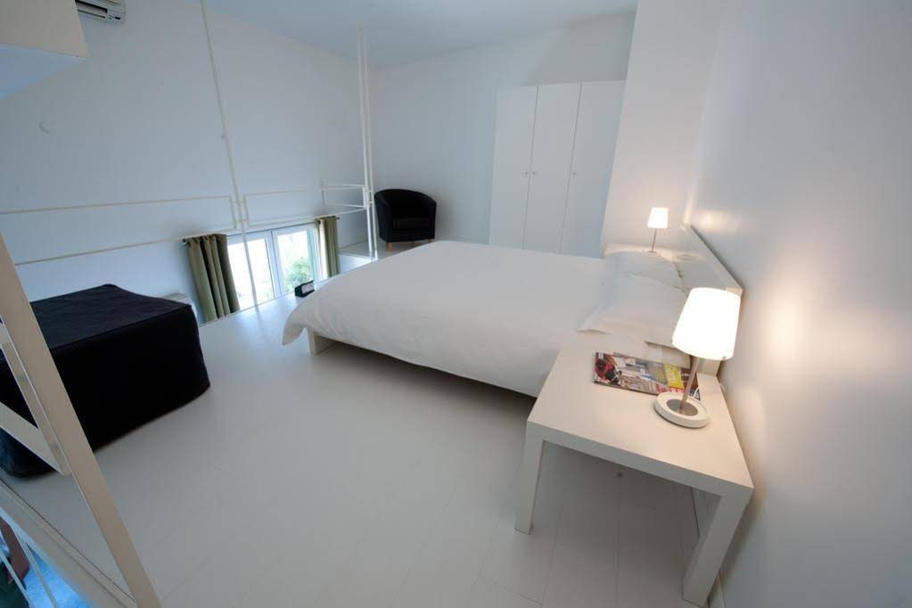 Nardones 48 Apartments