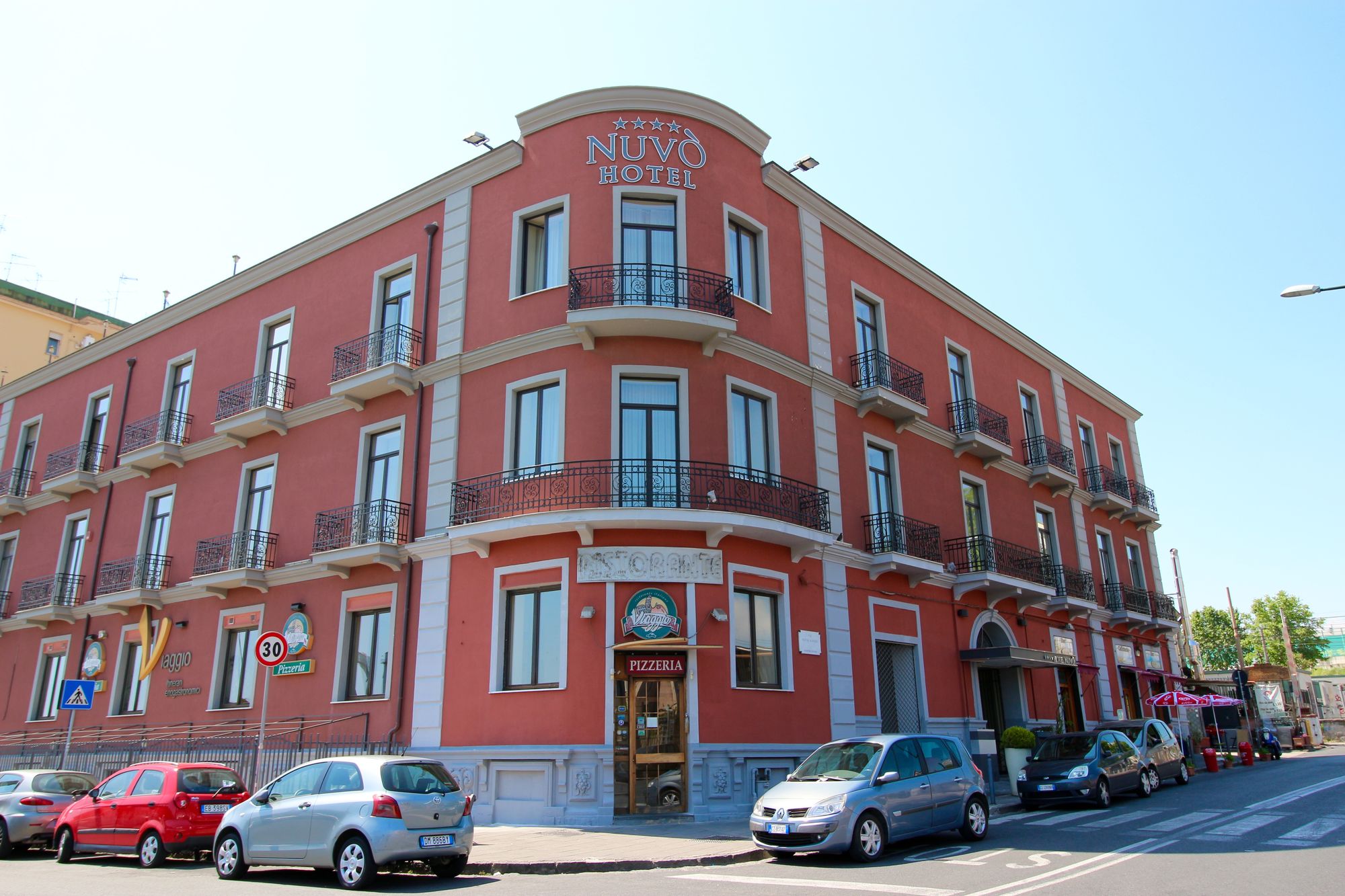 Nuvò Hotel