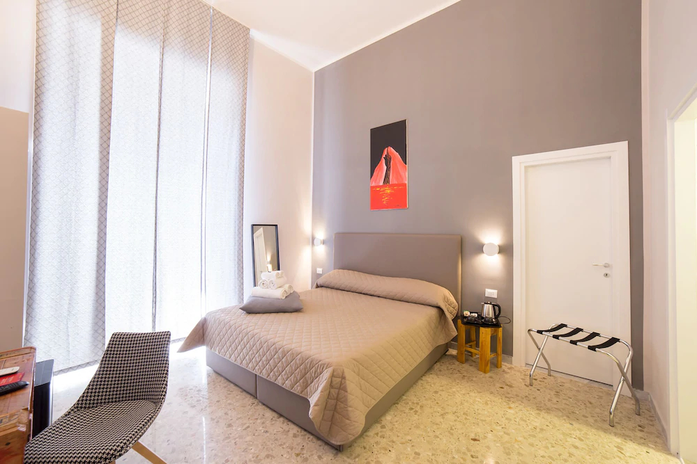 P.C. Boutique H. Loggia