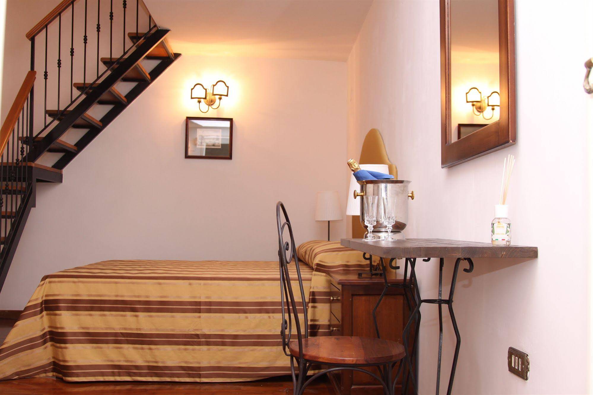 Palazzo Magnocavallo B&B