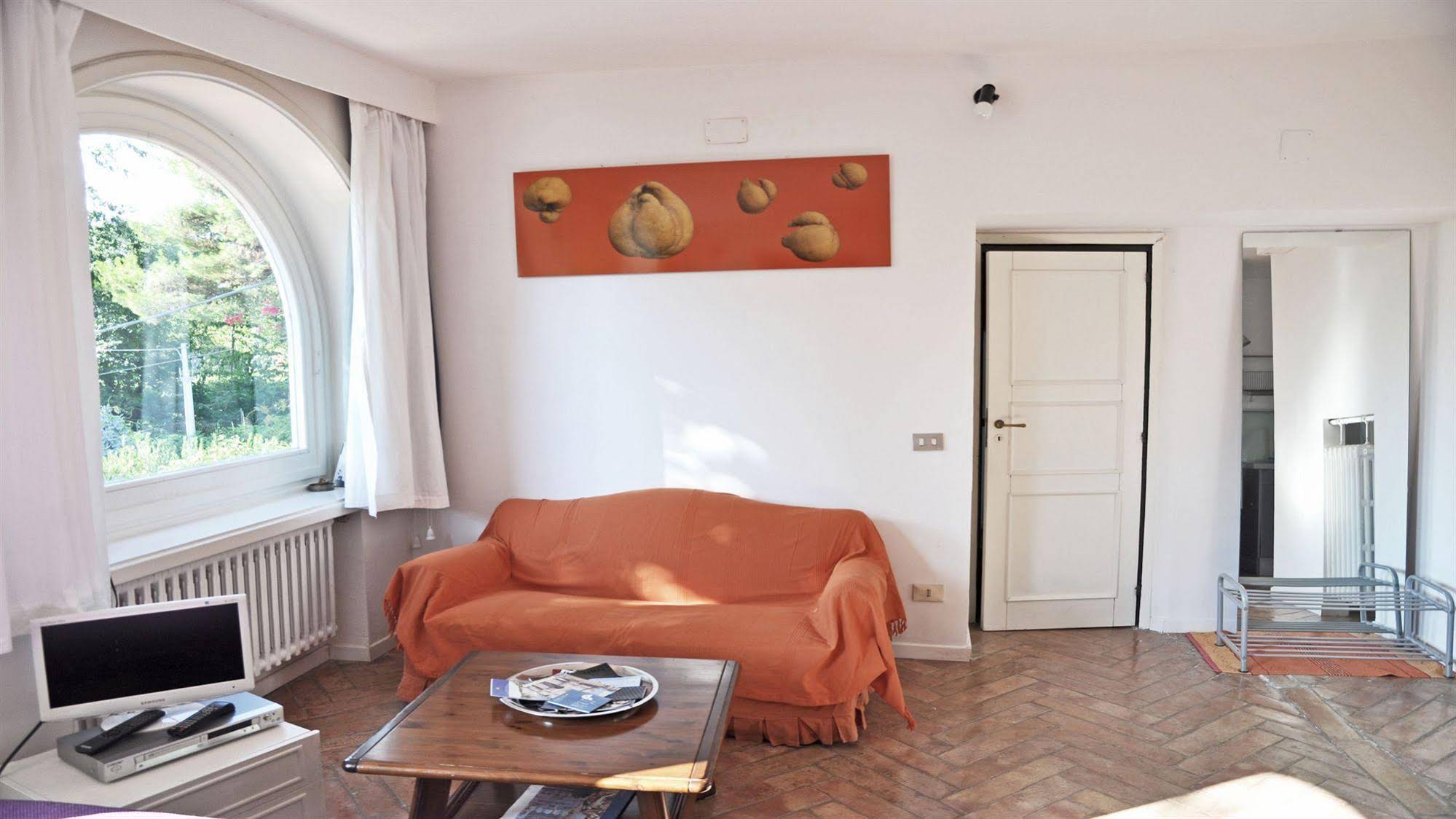 Residenza Le Rose Villa d’Arte