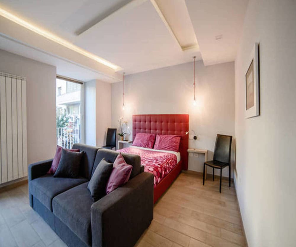 Riviera Luxury Suites