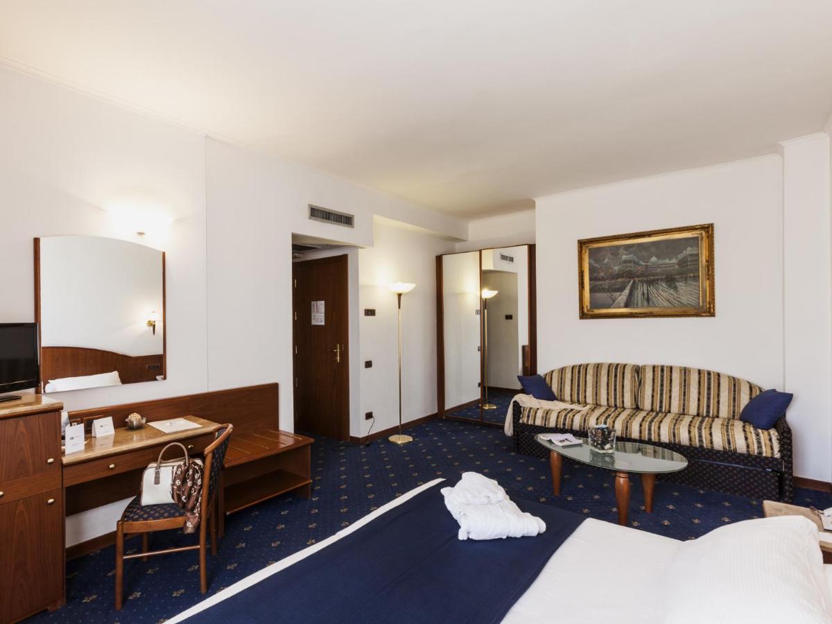 LHP Napoli Palace & SPA