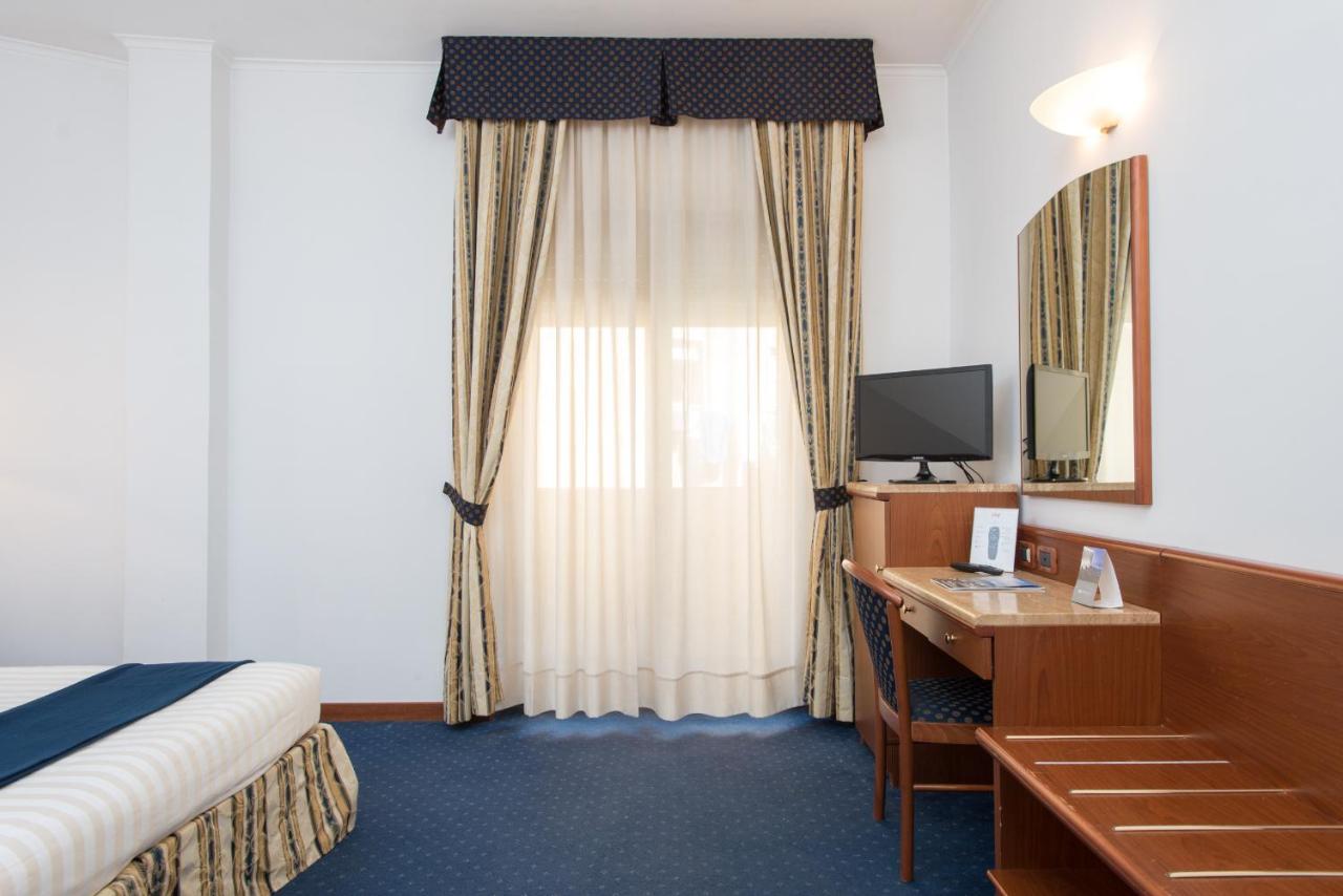 LHP Napoli Palace & SPA