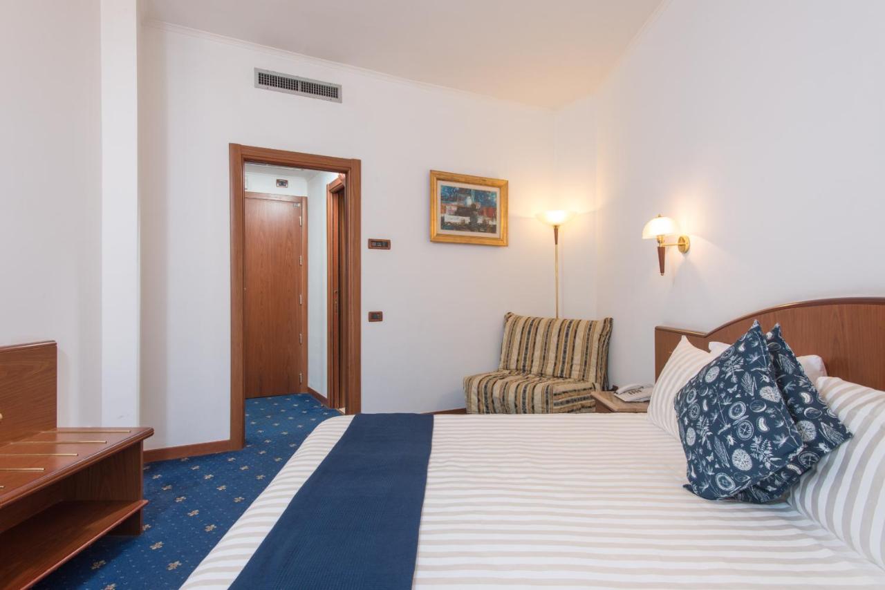 LHP Napoli Palace & SPA