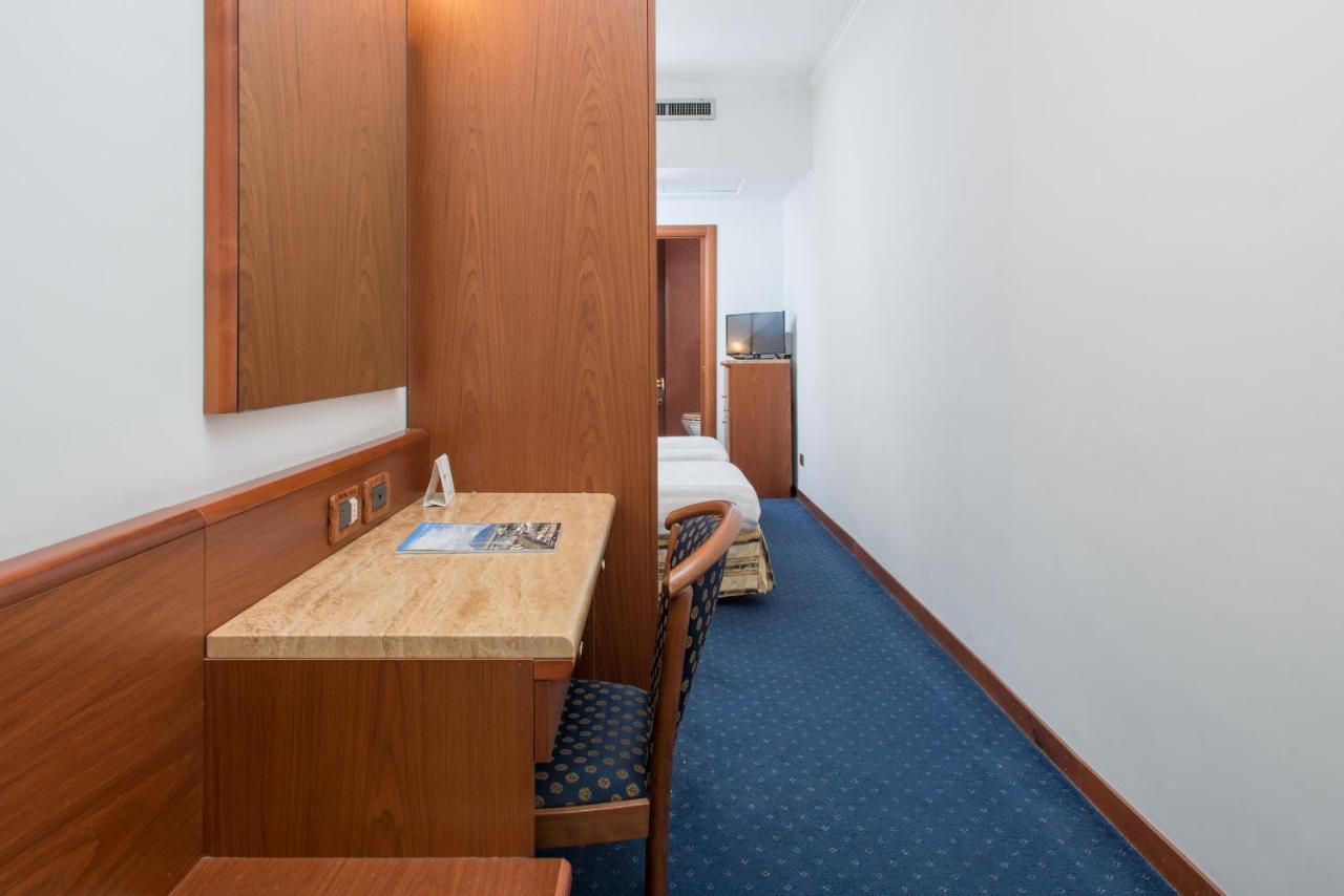 LHP Napoli Palace & SPA