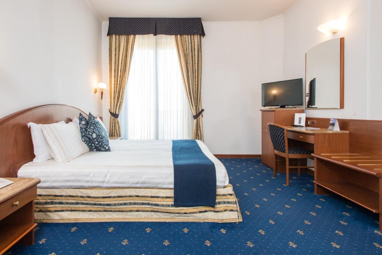 LHP Napoli Palace & SPA