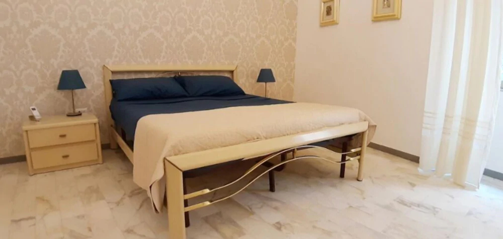 Sophia Boutique Home