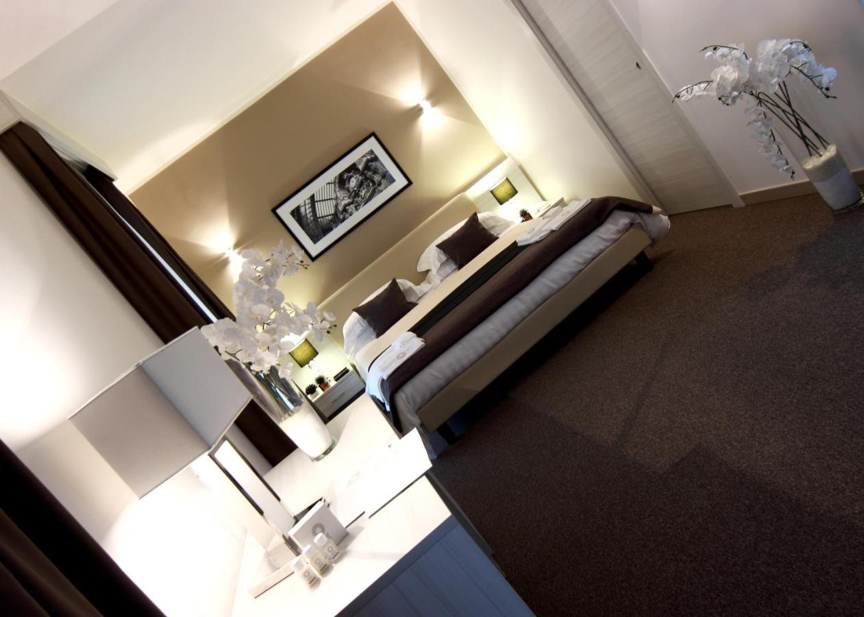 Stelle Hotel the Businest