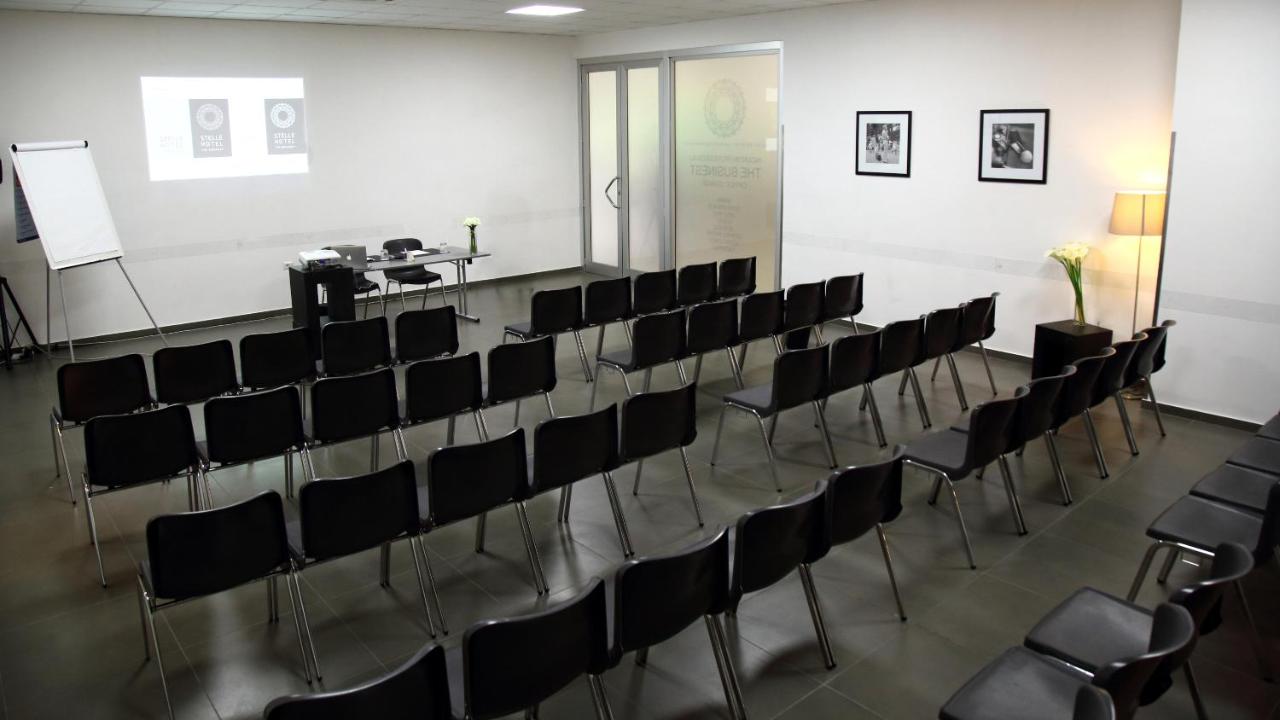 Stelle Hotel the Businest