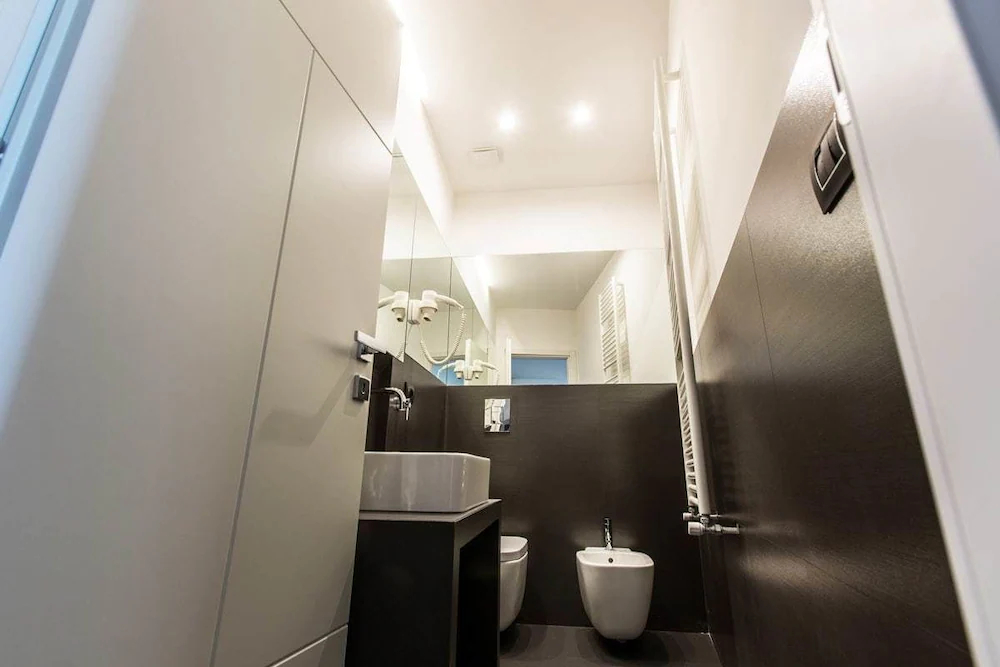 The Boutique Napoli Suite