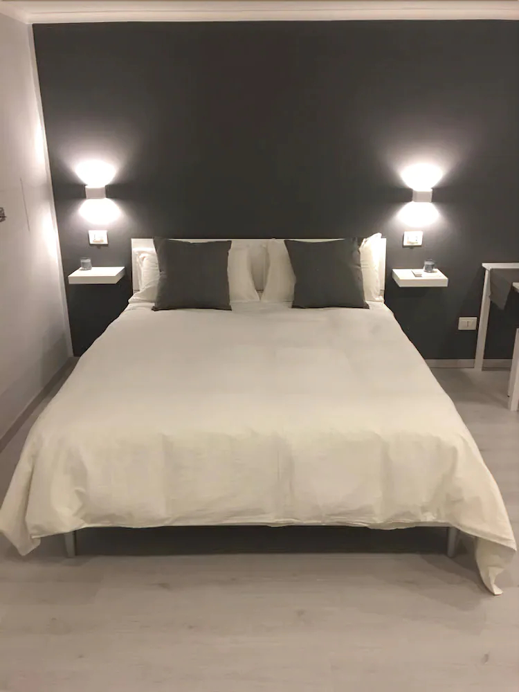 The Lux Napoli Mergellina