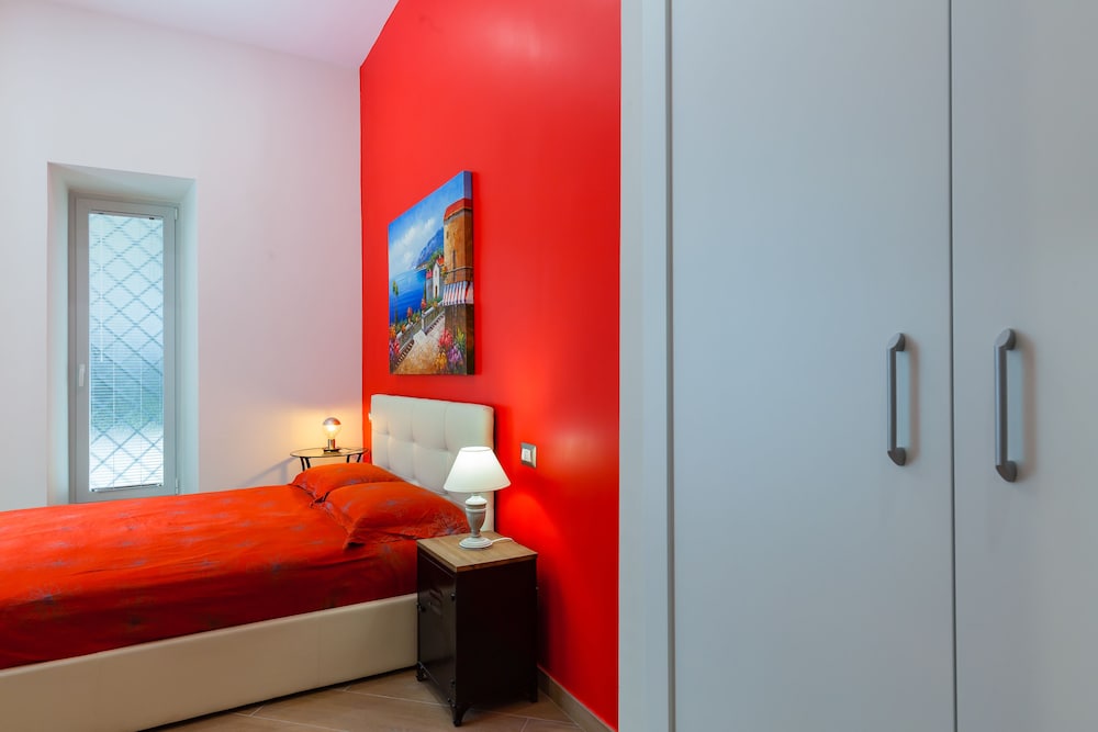Vomero Rooms by Napoliapartments