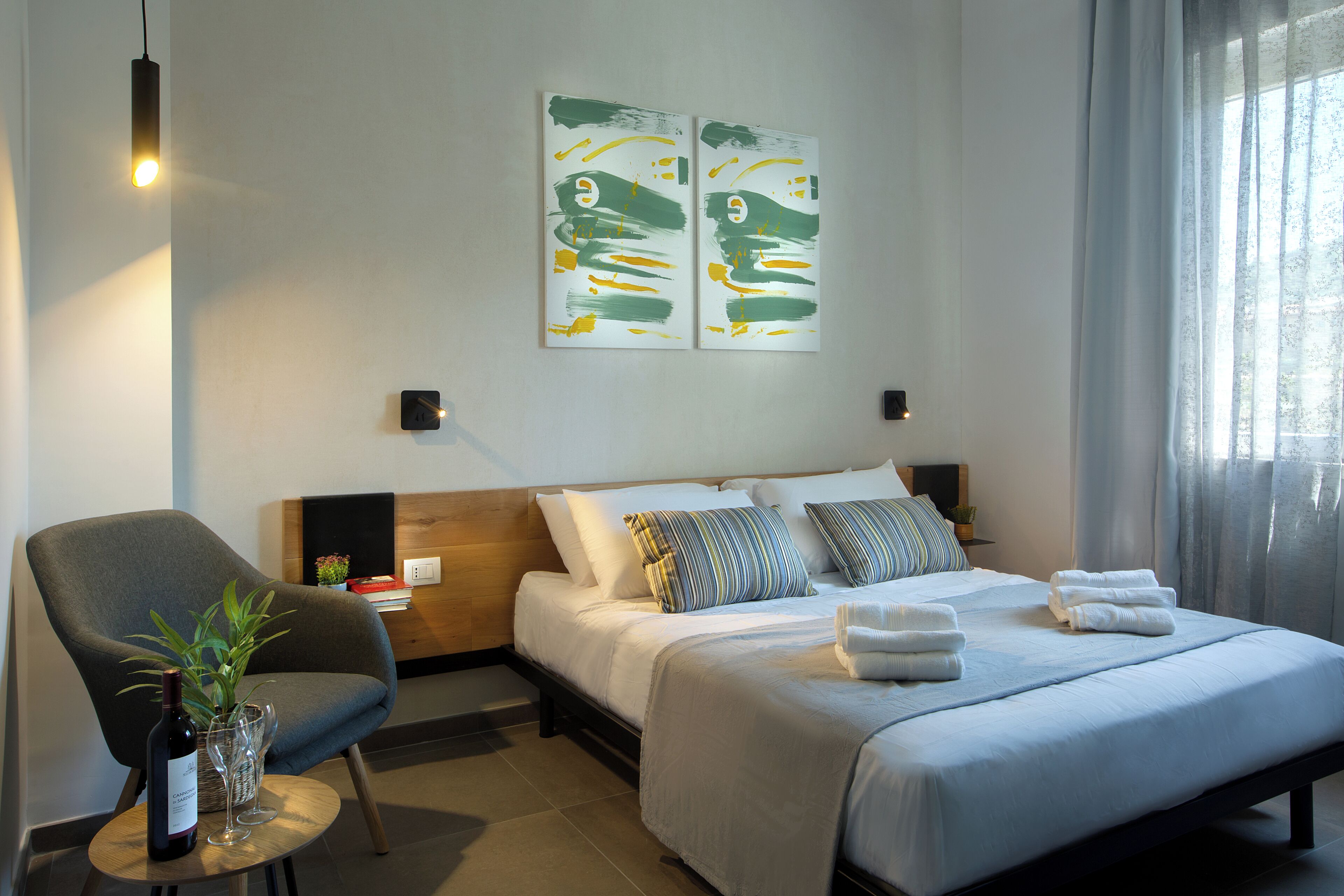 Mare Fuori Rooms