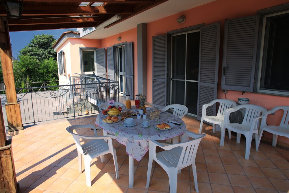 Villa Rosa Pompei Studios