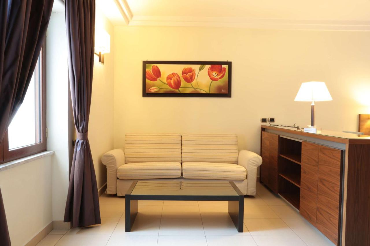 Suites & Residence Hotel