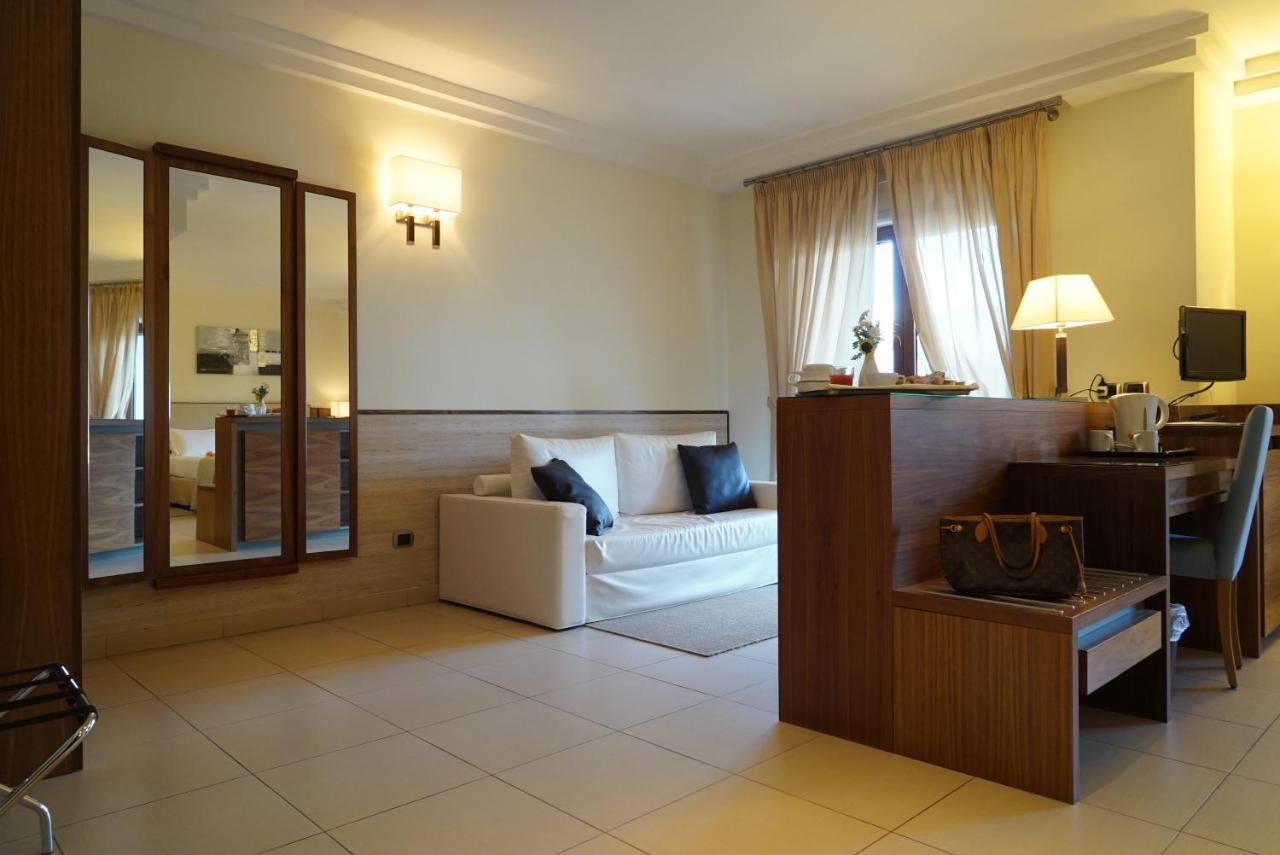 Suites & Residence Hotel