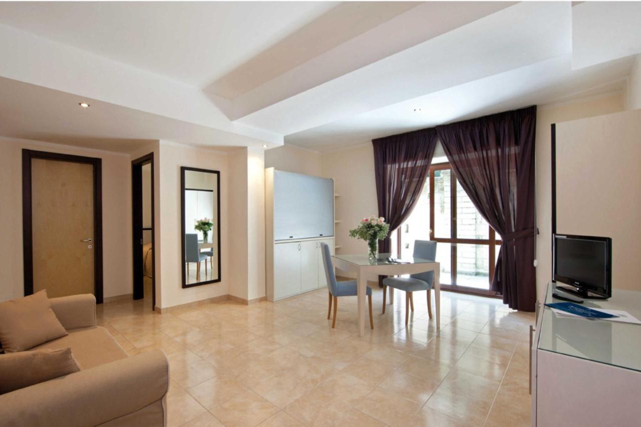 Suites & Residence Hotel