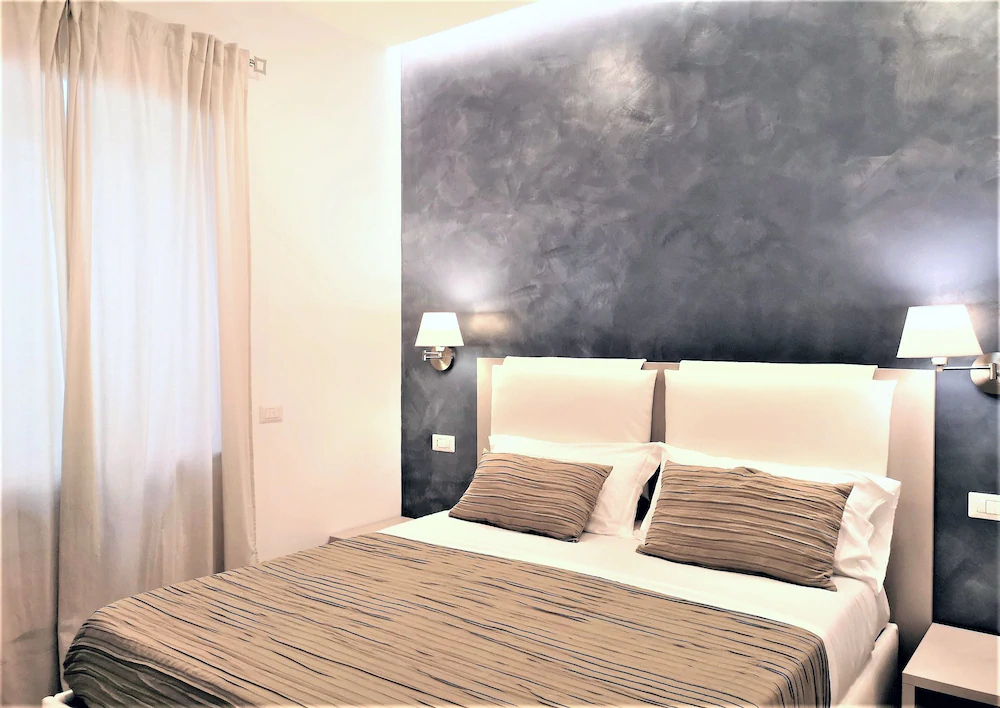 La Piccola Perla Rooms