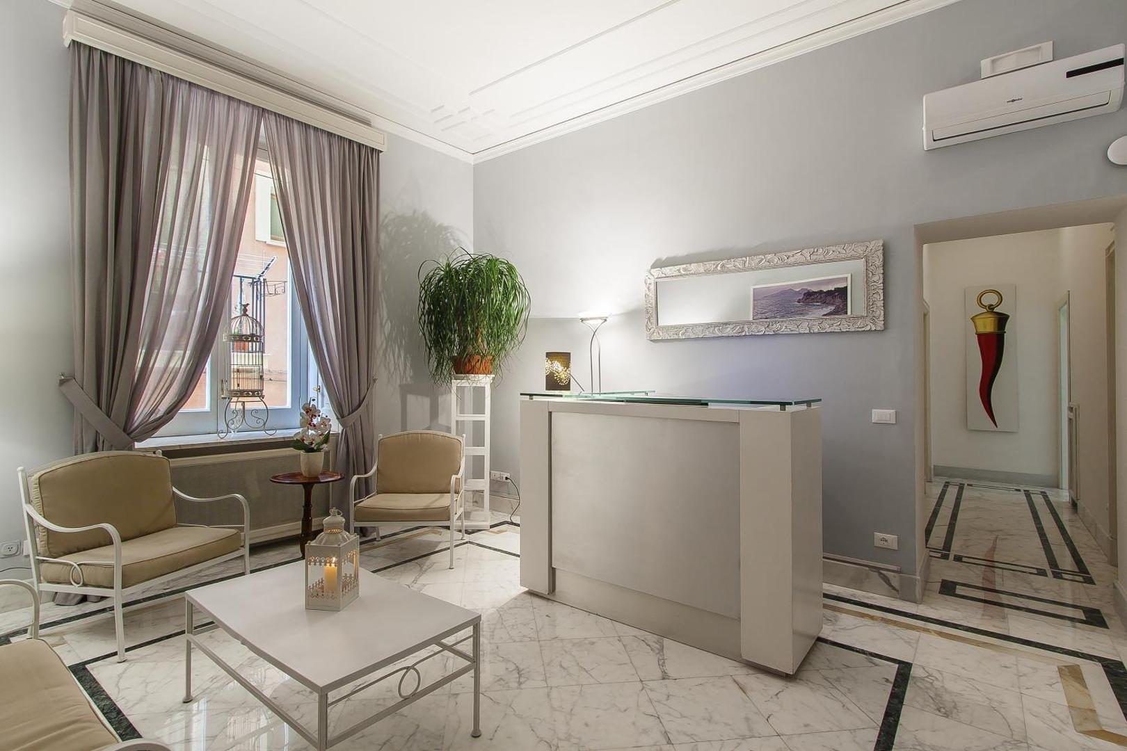 Palazzo Starace Relais