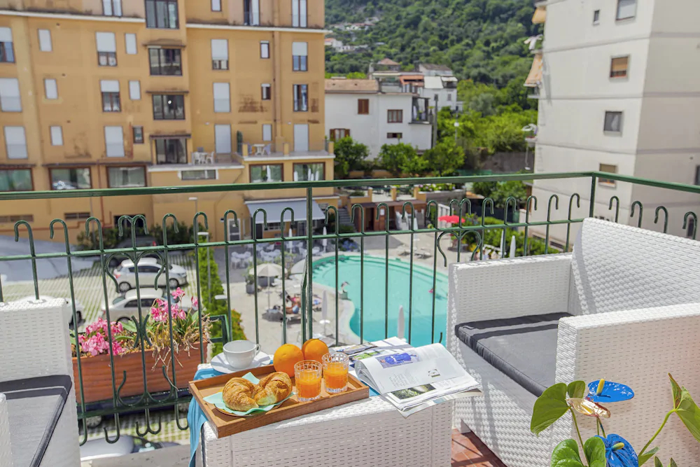 Les Suites des Tout le Monde