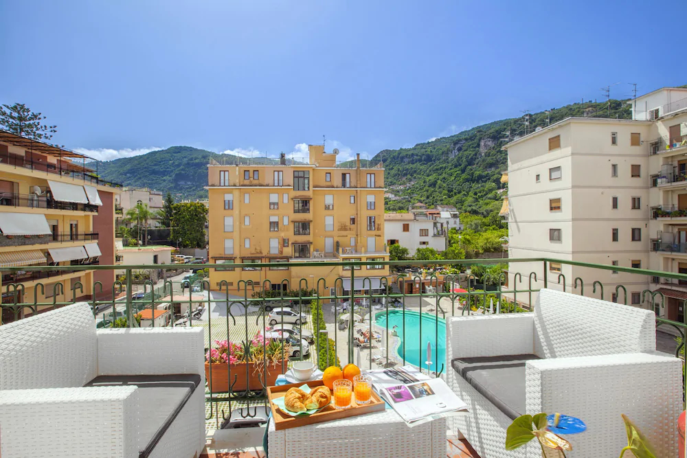 Les Suites des Tout le Monde