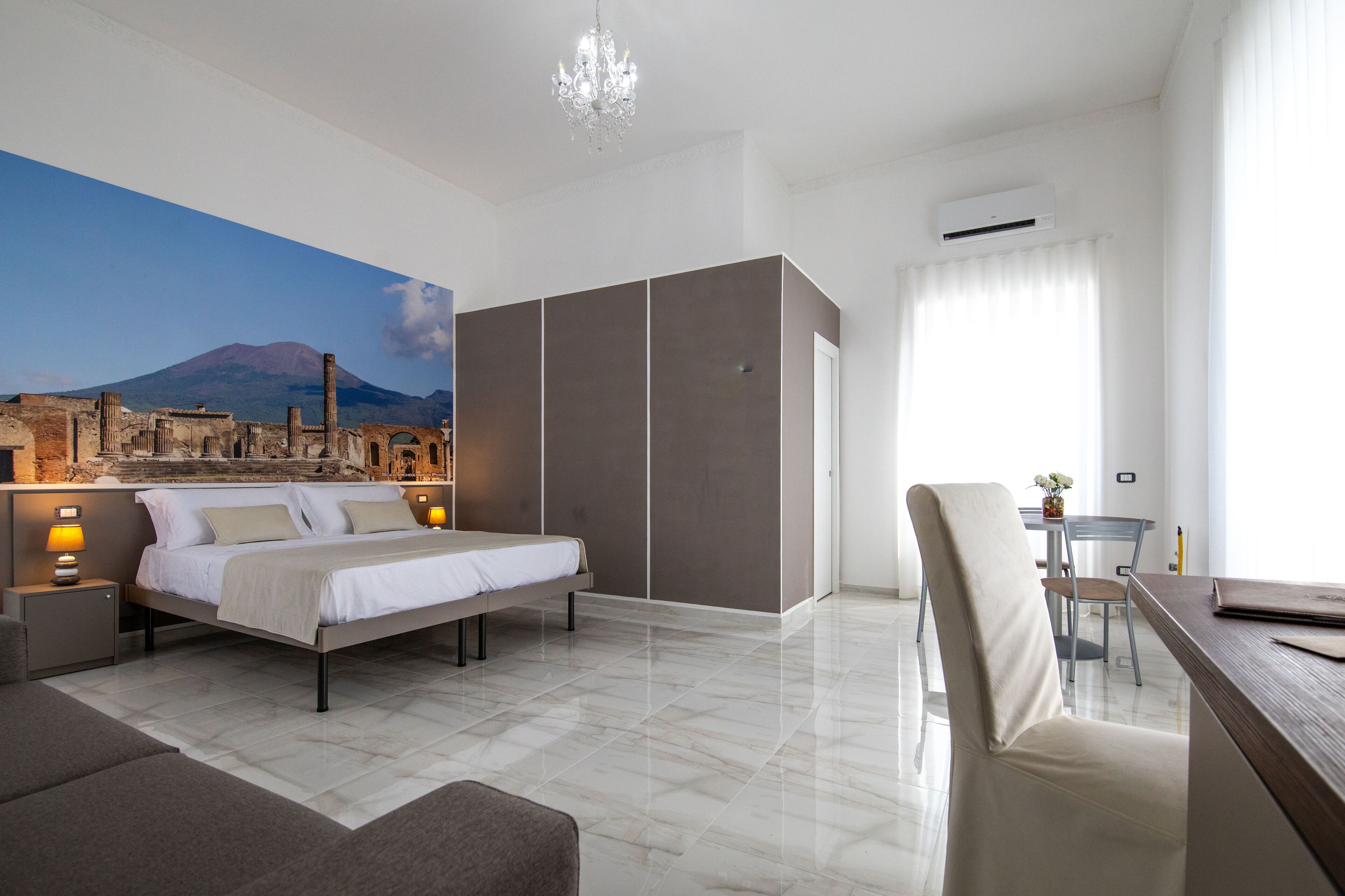 Palazzo Caracciolo Del Sole