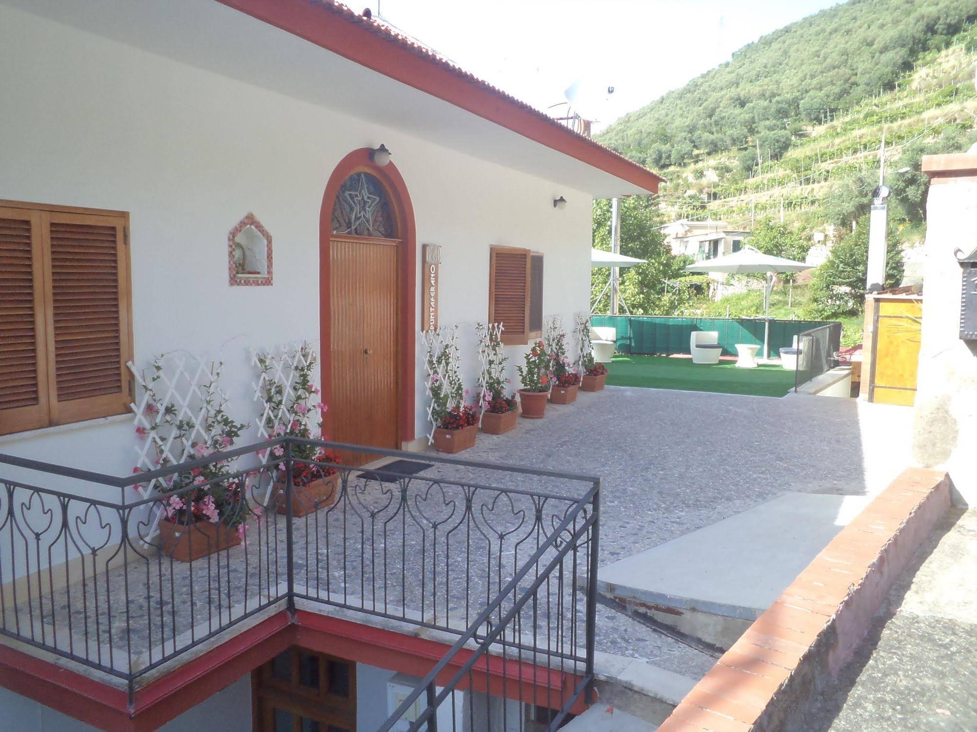 Bed and Breakfast Puntaferano