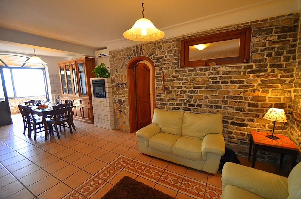 Villa Aurora