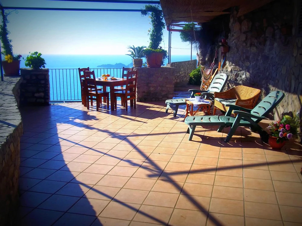 Villa Aurora