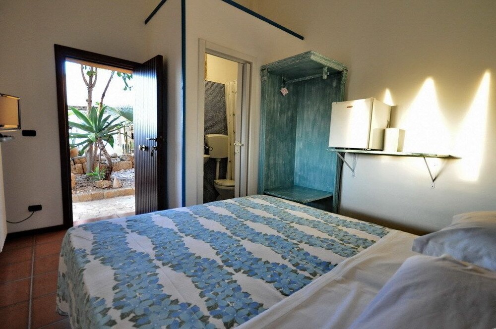 Felline In Bed & Breakfast