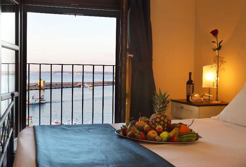 Al Pescatore Hotel & Restaurant