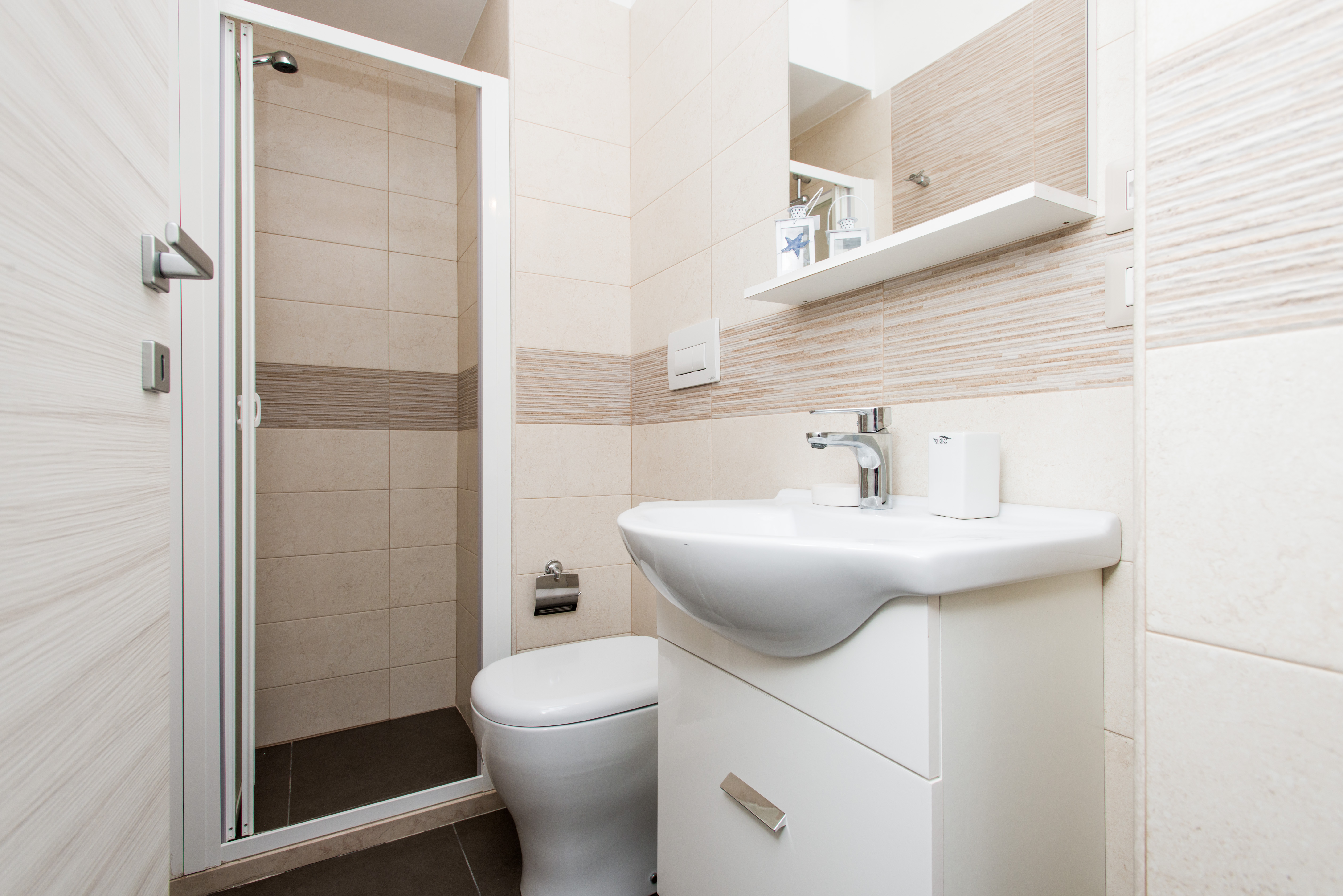 Galileo Suites & Apartments