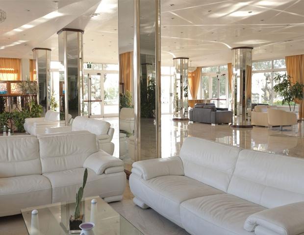 Grand Hotel Costa Brada