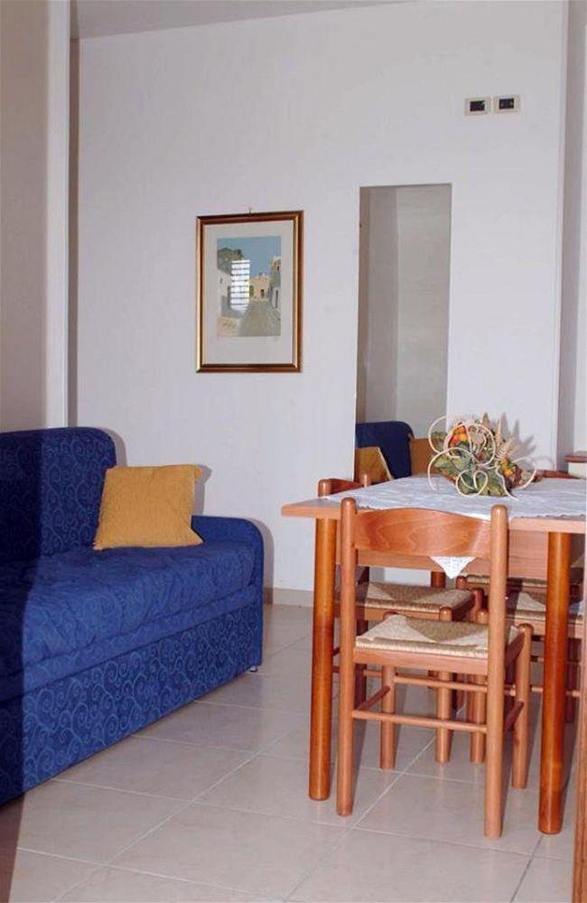 Residence Marina di Carlino Tourist