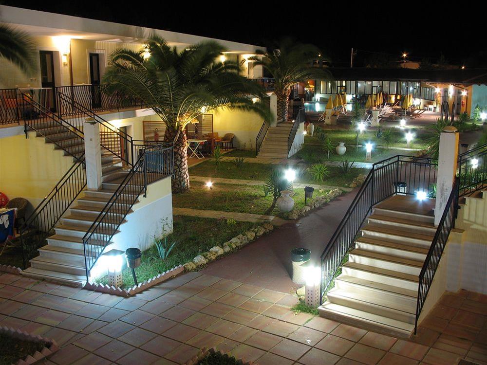 Baia Dei Gigli Hotel Club