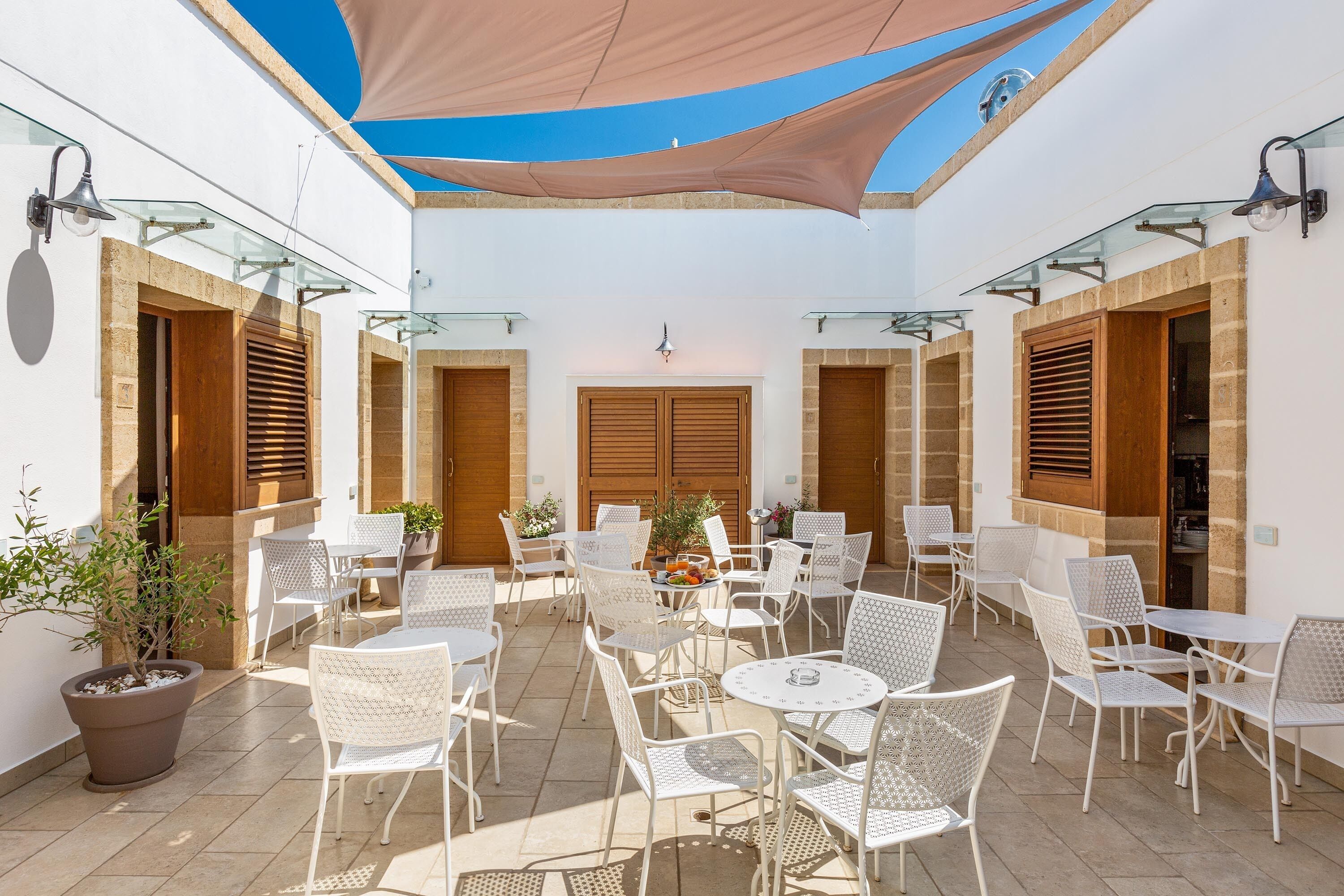 2059 Hotel Roma Tripla