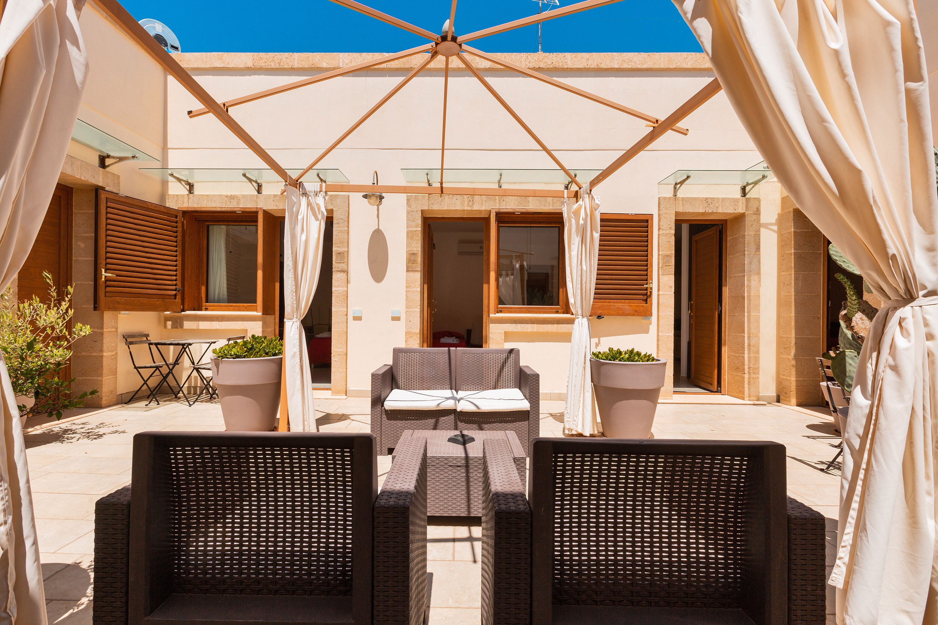 2059 Hotel Roma Tripla