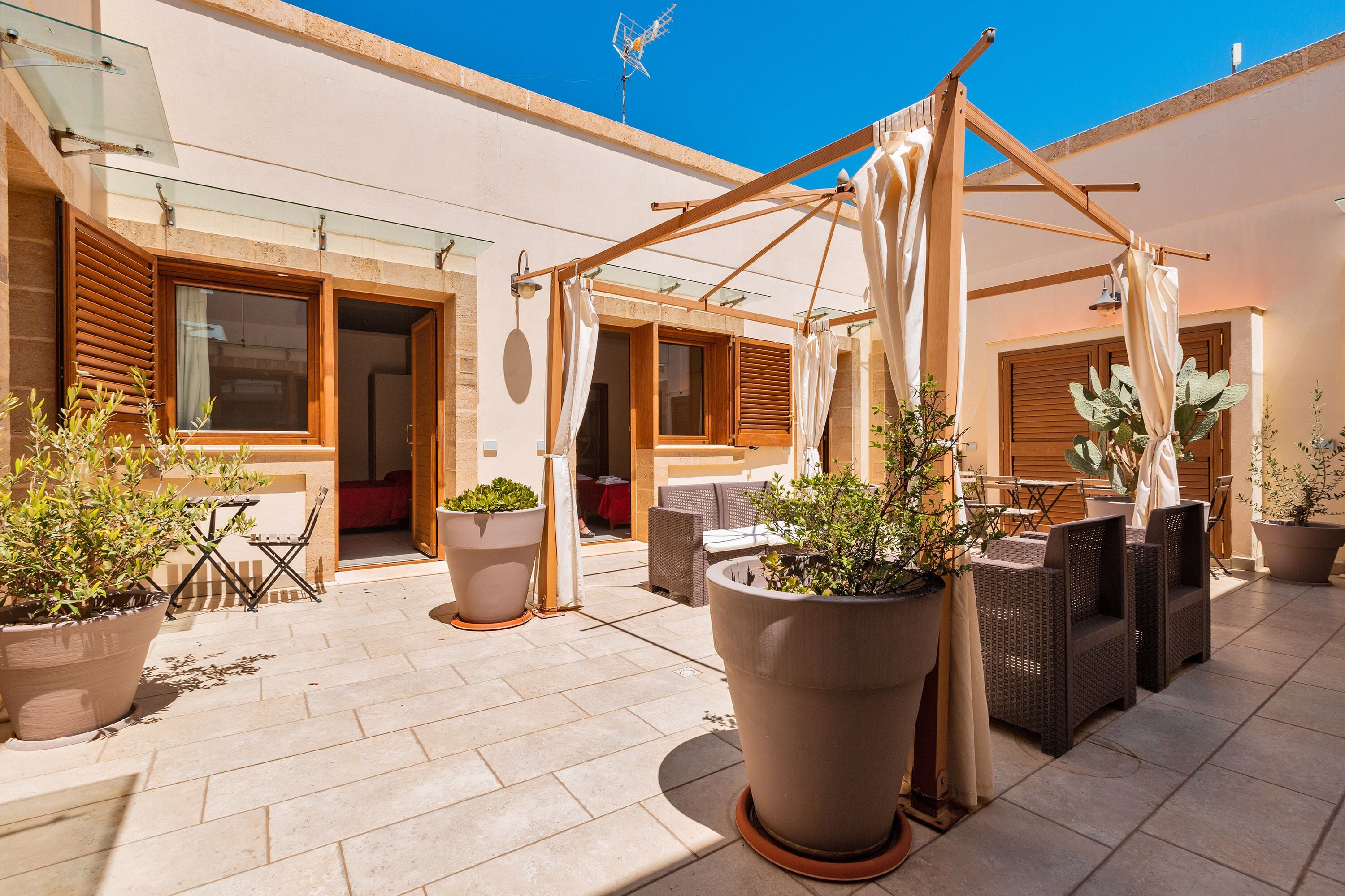 2059 Hotel Roma Tripla