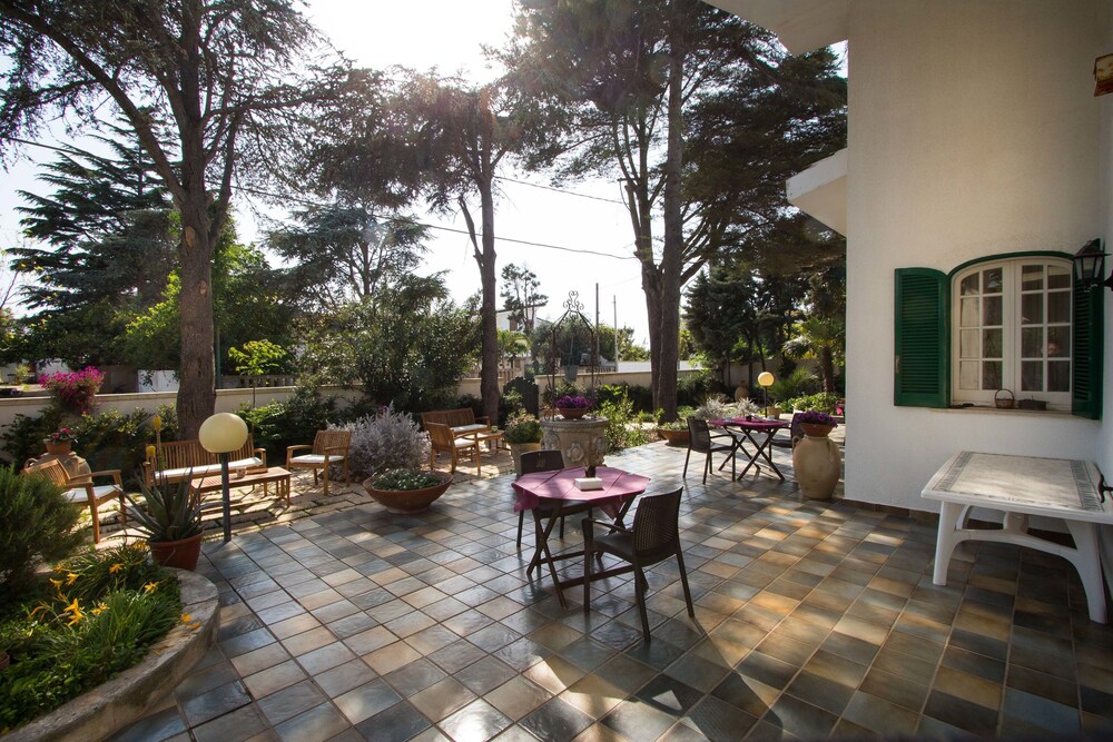 Villa Quattro Pini Bed and Breakfast