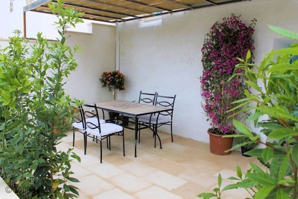 The Courtyard - Anna