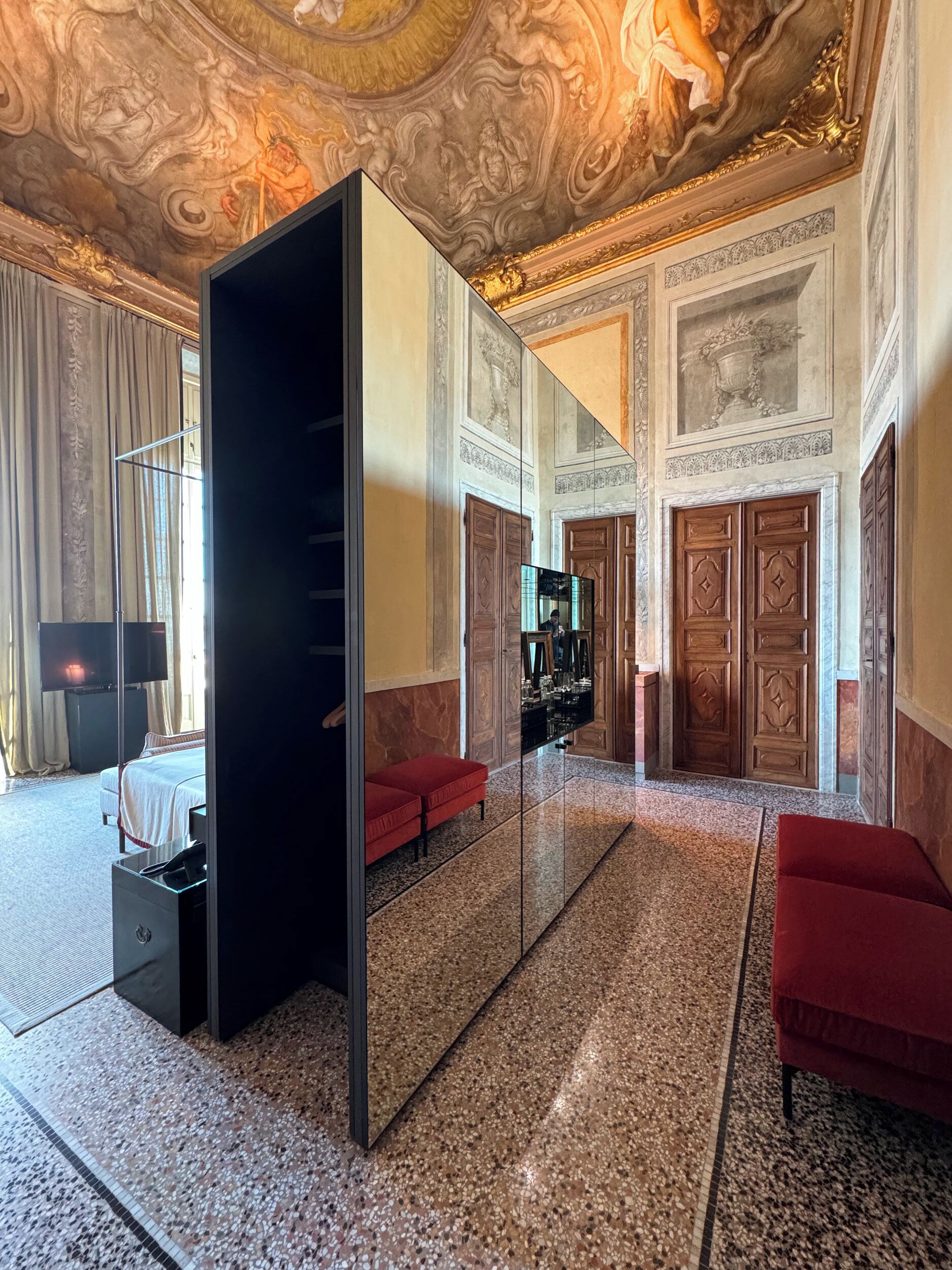 Hotel Palazzo Durazzo Suites