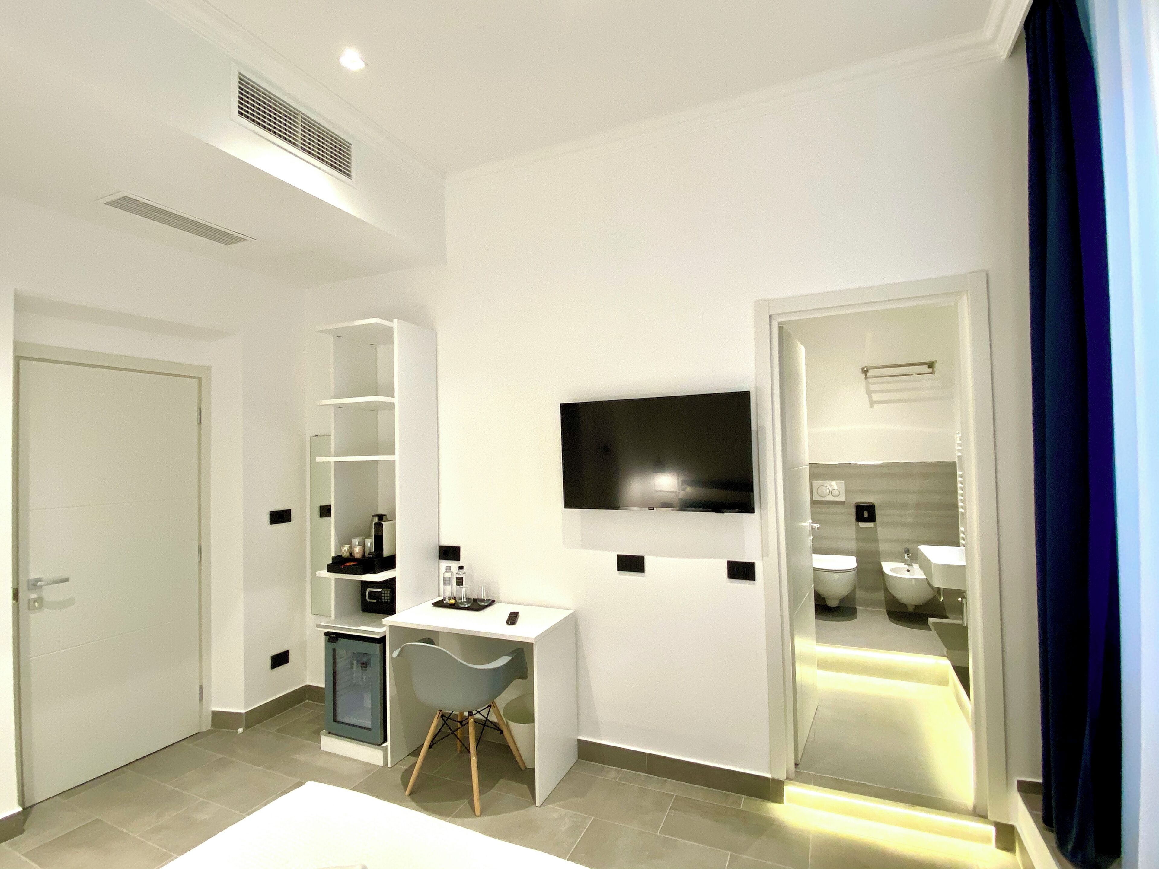 The One Sun N Sea Rooms